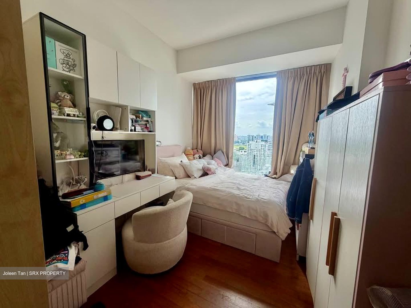 Vista Residences (D12), Condominium #557411781